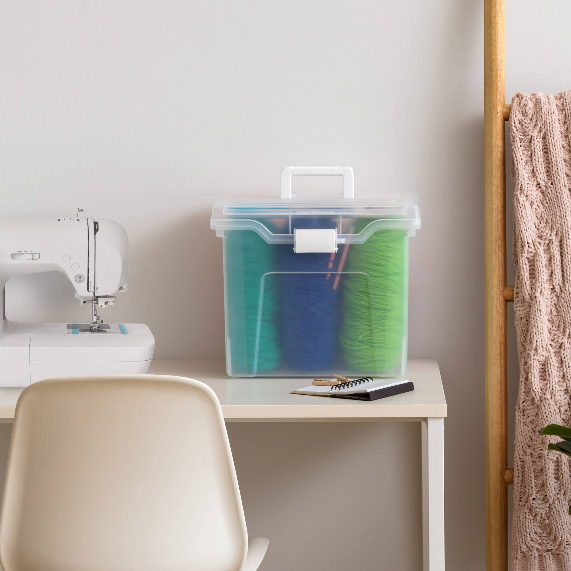 IRIS Portable Craft Storage Tote